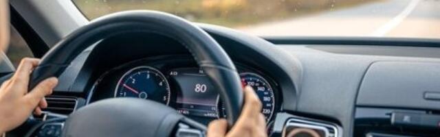 Hitno se povlači više od 550.000 vozila: Ovaj brend vozi pola Srbije, a uočena opasna greška