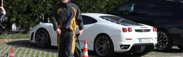 "SVAKI DAN SLUŠAMO NJEGOVU PESMU I PALIMO SVEĆU" Desingerica iskreno o Jakovu: Na dobrom je putu