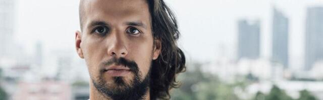 Najbrkatija žena na svetu! Dlakavija od muža (VIDEO)