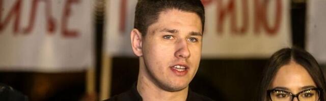 "Stalno nam skandiraju: Ćaci, ćaci, ćaci! Pitamo ih imaju li oni prosek 10, jer ovde ga ima mnogo"