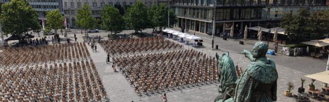 Instalacija 1.800 stolica na Trgu republike: Srbija obeležila Nacionalni dan donora