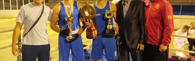 Trofeji 43. „Vojvođanske zlatne rukavice“ u rukama Melinde i Đorđa!
