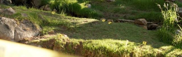 BRAĆA UBILA SESTRU (18) ZBOG ČASTI, OTAC IM NAREDIO PA POBEGAO IZ ZEMLJE: Telo zavezali trakom i bacili u vodu!