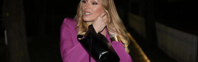 Bez problema pokazala kako izgleda bez trunke šminke: Ovakvu je nismo viđali, evo kako joj ovo uspeva