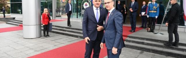 Minić: Srbija i RS samo zajedničkim snagama mogu da se odbrane od nedaća