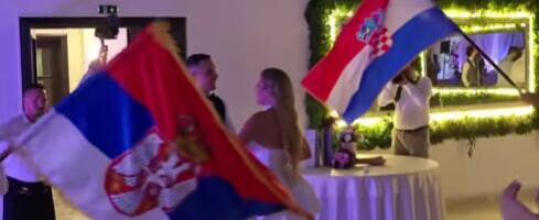 Na svadbi u Dubrovniku se zavijorile srpska i hrvatska zastava: Mladoženja morao da reaguje: "Ne verujem koliko zadrtih ljudi ima"