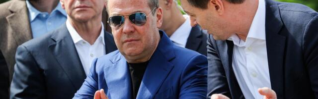 "ČESTITAMO, SADA STE NA SPISKU RUSKIH NUKELARNIH META" Medvedev žestoko zapretio, cela planeta zanemela od šoka!
