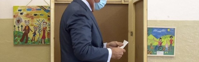 IZGUBILI SMO ZBOG CRKVE, POVLAČIM SE! Nosilac liste DPS objavio da odlazi iz politike posle debakla na izborima!