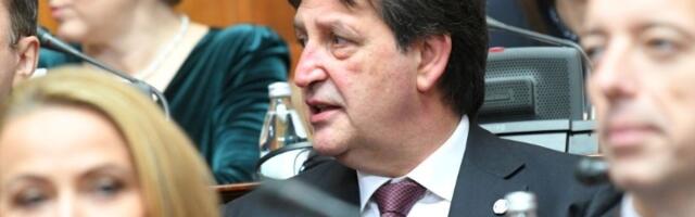 "Kriminalizacija i dehumanizacija funkcionera SNS": Oglasio se Gašić posle pisanja medija o imovinu političara
