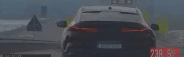 VIDEO Nemački državljanin "divljao" na putu Ruma-Šabac: Vozio 238 km/h, ograničenje 130 km/h