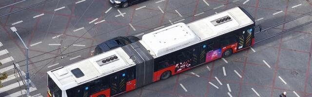 AUTOBUS UDARIO U ZAŠTITNU OGRADU Drama na Brankovom mostu
