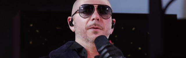 Svet ovo još nije video: Reper Pitbul srušio Ginisov rekord na najčudniji način (FOTO)