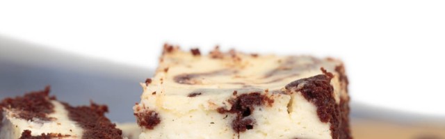 Milka torta bez pečenja je čokoladno savršenstvo a gotova je za pola sata
