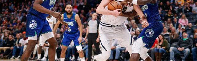 Nova dominantna partije Nikole Jokića, ali Nagetsi nisu mogli protiv raspucanih Vukova /VIDEO/