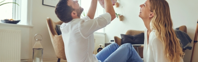 Olakšajte sebi život: 6 stvari u koje treba uložiti novac kada stigne beba