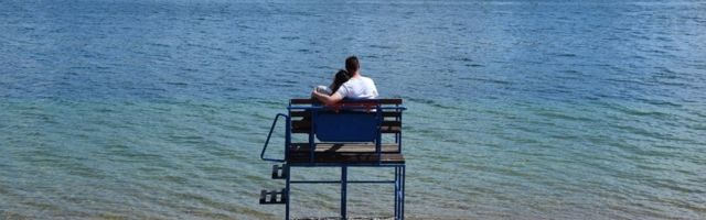 Podignuta plava zastavica na Adi! Kupališna sezona je otvorena: Koje mere moraju da se poštuju na beogradskom moru?