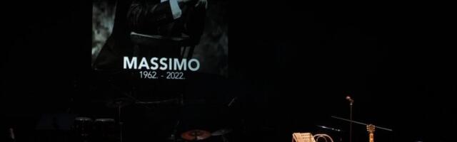 ODRŽANA KOMEMORACIJA MASIMU SAVIĆU: Potresne scene slamaju srca - supruga Eni i ćerka Mirna ronile suze, jednu stvar NISU ISPUŠTALE iz ruku (FOTO)