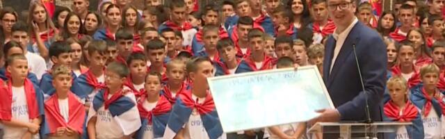 BESKRAJNO SAM PONOSAN! Predsednik Vučić ugostio mlade srpske sportiste: "Mnogo vam hvala što ste danas ovde"