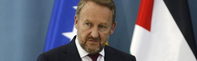 OPET PODGREVAJU MRŽNJU! Izetbegović nazvao SRBE GENOCIDNIM NARODOM: Dejtonski sporazum je nepravda!