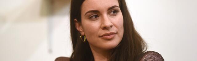 Izgleda kao da joj je drugarica: Svekrva Dragane Kosjerine je prelepa plavuša, Bojan je samo jednom podelio sliku majke