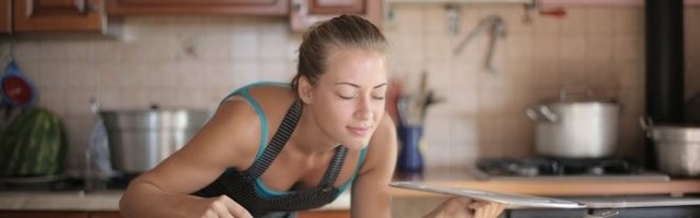 MIRIS VOĆA UBIJA APETIT! Isprobajte PET ekstra TRIKOVA koji će vam pomoći da SMRŠATE