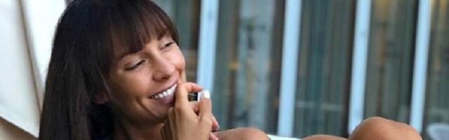 Dragana Mićalović izaziva fotkama sa plaže