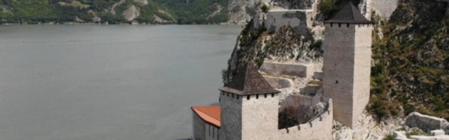 Prkosi vekovima, a za njegovo ime vežu se dve tragične ljubavne sudbine (FOTO)