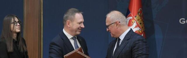 Odlična vest! Vesić potpisao ugovor o subvencionisanju 10 avio linija iz Kraljeva i Niša