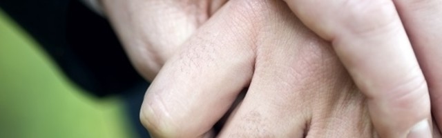 Saznao je u 99. godini i nije joj oprostio: Posle 7 decenija braka podneo papire za razvod!