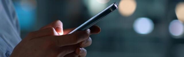 Ne postoji veza između zračenja mobilnih telefona i raka, ali... Francuski istraživači savetuju oprez