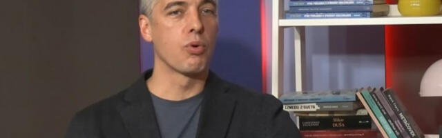 Опозиција без плана и правца: Микетић позива на улице и хаос (видео)