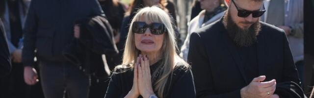 "SLOMI SE KAD GOD ODE NA NJEGOV GROB": Ispovest Suzane Jovanović o Saši i ćerki koja KIDA DUŠU