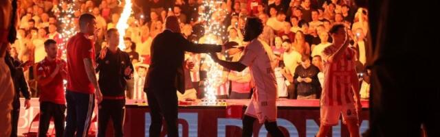 Novak došao da bodri Zvezdu, ali nije na uobičajenom mestu (VIDEO)