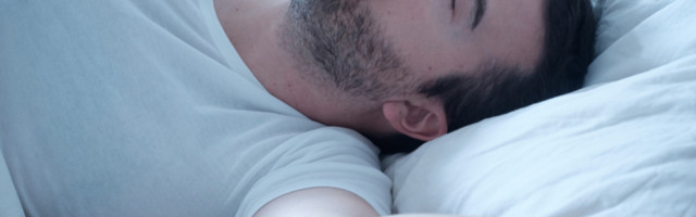 Ovo je najgora poza za spavanje zbog koje vas bole vrat i leđa