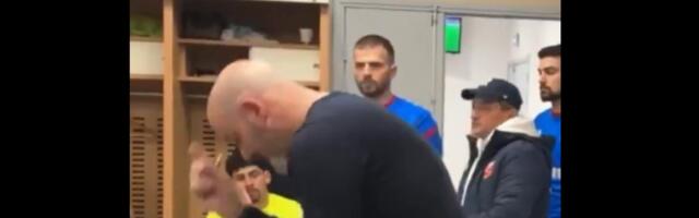 Izašao snimak iz svlačionice! Emotivan govor i gest Stankovića nakon velike pobede Zvezde /VIDEO/