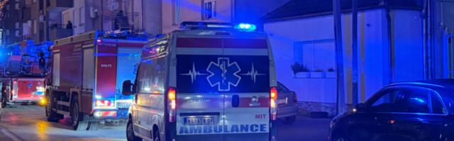 JEZIVA NESREĆA KOD OVĆE  Automobil podleteo pod cisternu