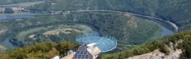 У току последња тестирања видиковца на врху Каблара