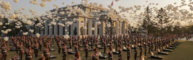 KIM DŽONG UN OTKRIO SPOMENIK VOJNICIMA SEVERNE KOREJE: Poginuli boreći se na ruskoj strani u Ukrajini (FOTO)