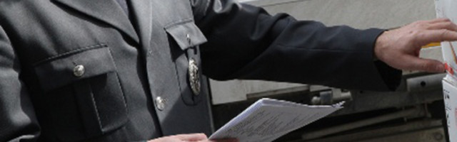 Švercuju Mujo i Haso ukradene telefone, kad se ispred carinika začuje zvono