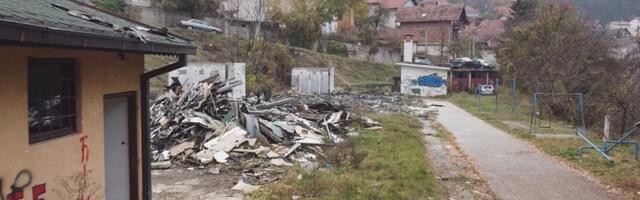 Зграда старог Студентског дома у Турици постала право ругло града на Ђетињи