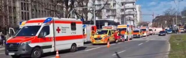 Horor u Nemačkoj: Autom se zaleteo u ljude (VIDEO)
