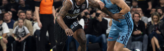 (POLUVREME) PARTIZAN STIGAO DO VOĐSTVA NAKON LOŠEG POČETKA MEČA: Alba kažnjava svaki propust crno- belih!