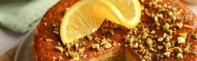 Starinski kolač koji osvaja čula: Sočni klasik sa limunom i bademima - savršen uz čaj