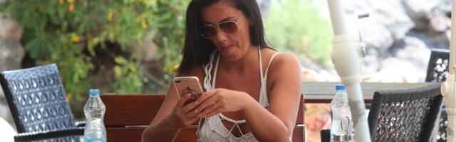 Pevačica neutešna zbog smrti voljene osobe: Objavila potresnu poruku "Sada si na boljem mestu..."