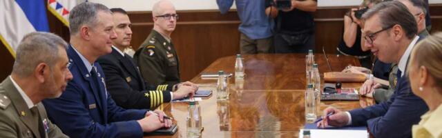 VAŽAN SUSRET NA ANDRIĆEVOM VENCU: Predsednik Vučić s vrhovnim komandantom NATO za Evropu generalom Aleksusom Grinkevičem (FOTO/VIDEO)