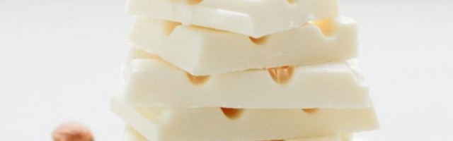 RECEPT ZA DOMAĆU BELU ČOKOLADU! Gotova za 5 minuta!