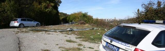 TUKAO ŽENU I DETE PA SE ZAKUCAO KOLIMA U BANDERU! Porodično nasilje u Ripnju