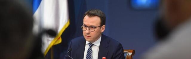 PETKOVIČ: Zastrašujuće crtanje mete na čelu Vučićevom bratu i sinu