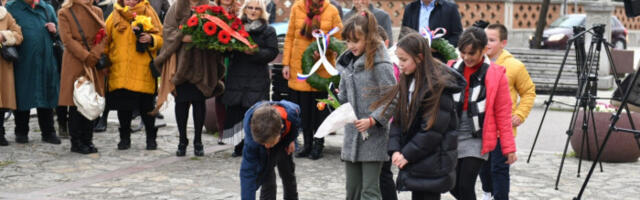Polaganjem venaca obeležena 108. godišnjica smrti Nadežde Petrović (FOTO)