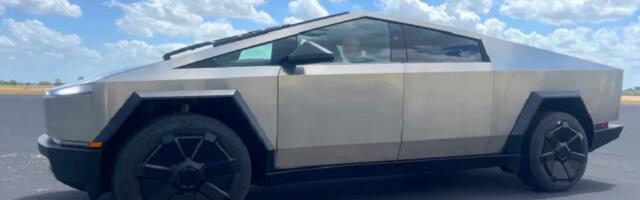Usporila dostava Tesla Cybertruck vozila